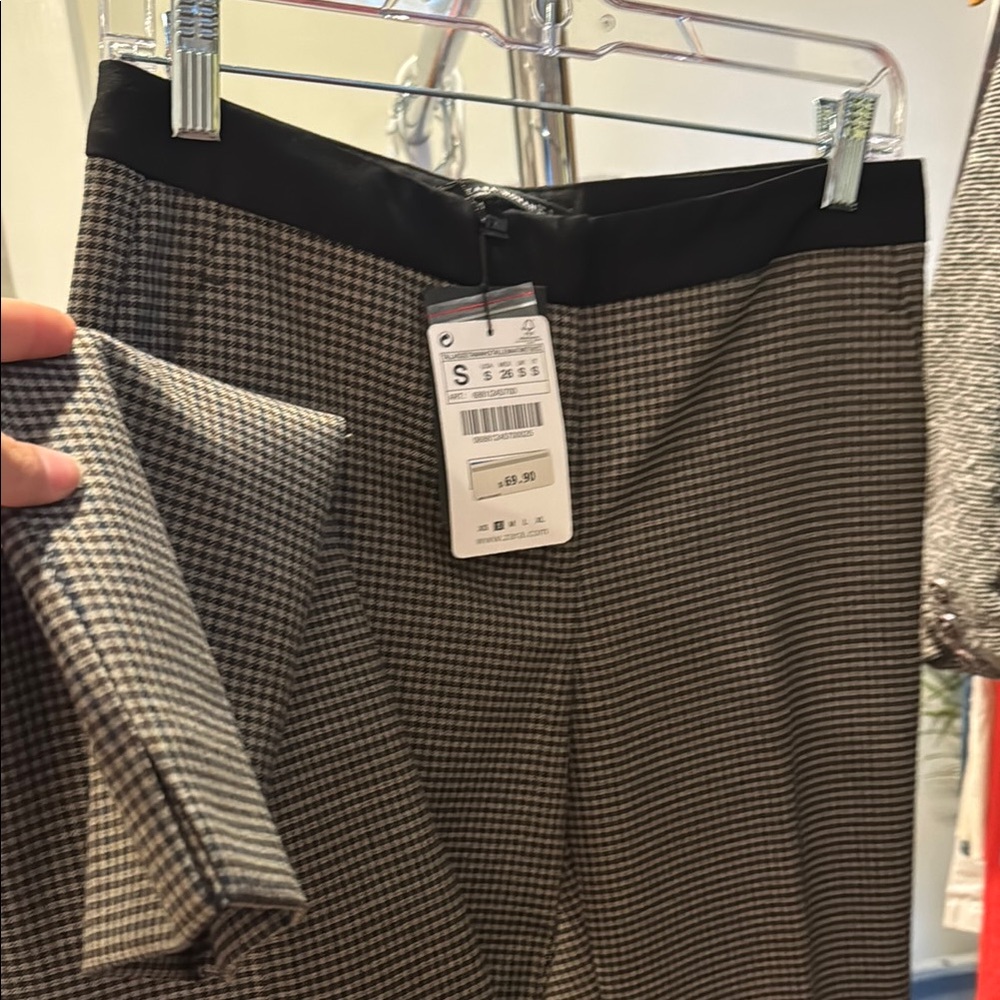 Zara Black and White Houndstooth Pants